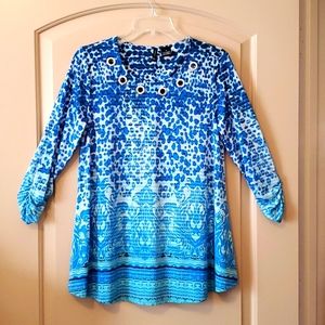 Women's Size S New Directions Top
